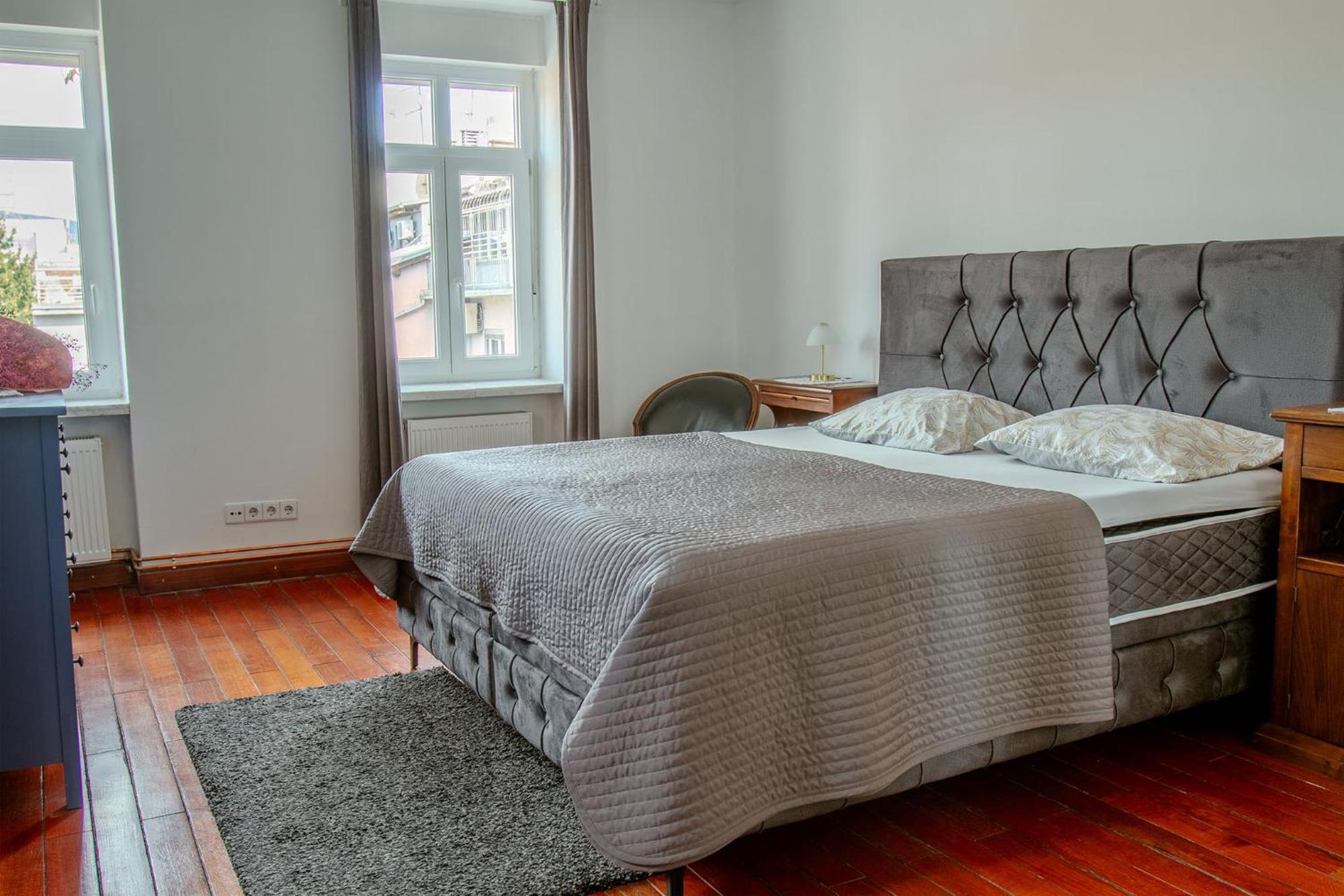דירות Chic Antique Dana - Zagreb Center-View מראה חיצוני תמונה